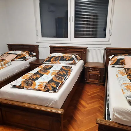 Farkas Szallas Apartment *